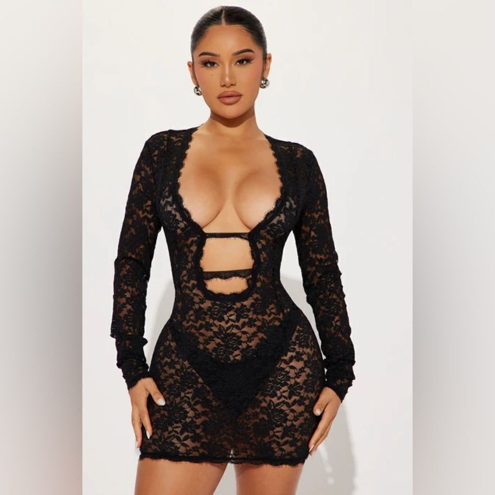 Victoria Lace Mini Dress - Picture 2 of 3